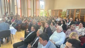 Primarul Cristian Laza și noii consilieri ai Primăriei Sânmartin au depus jurământul-05