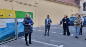 Reprezentanții asociațiilor de proprietari din Oradea, instruiți să folosească eco-insulele-01