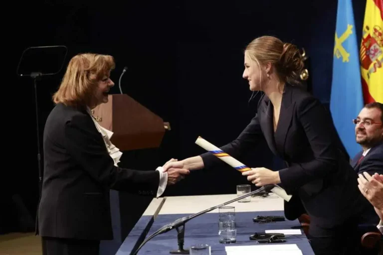 Scriitoarea orădeană Ana Blandiana a primit Premiul „Prinţesa de Asturia pentru Litere”, în cadrul unei ceremonii la Ovideo