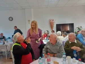 Seniorii Oradiei sărbătoriți cu ocazia Zilei Internaționale a Persoanelor Vârstnice-02