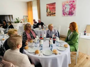Seniorii Oradiei sărbătoriți cu ocazia Zilei Internaționale a Persoanelor Vârstnice-05