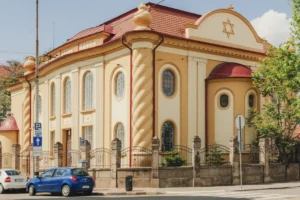 Sinagoga Aachvas Rein