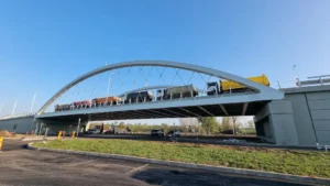 Teste de rezistență la pasajul intermodal de pe Calea Borșului-02 Foto: CJ Bihor