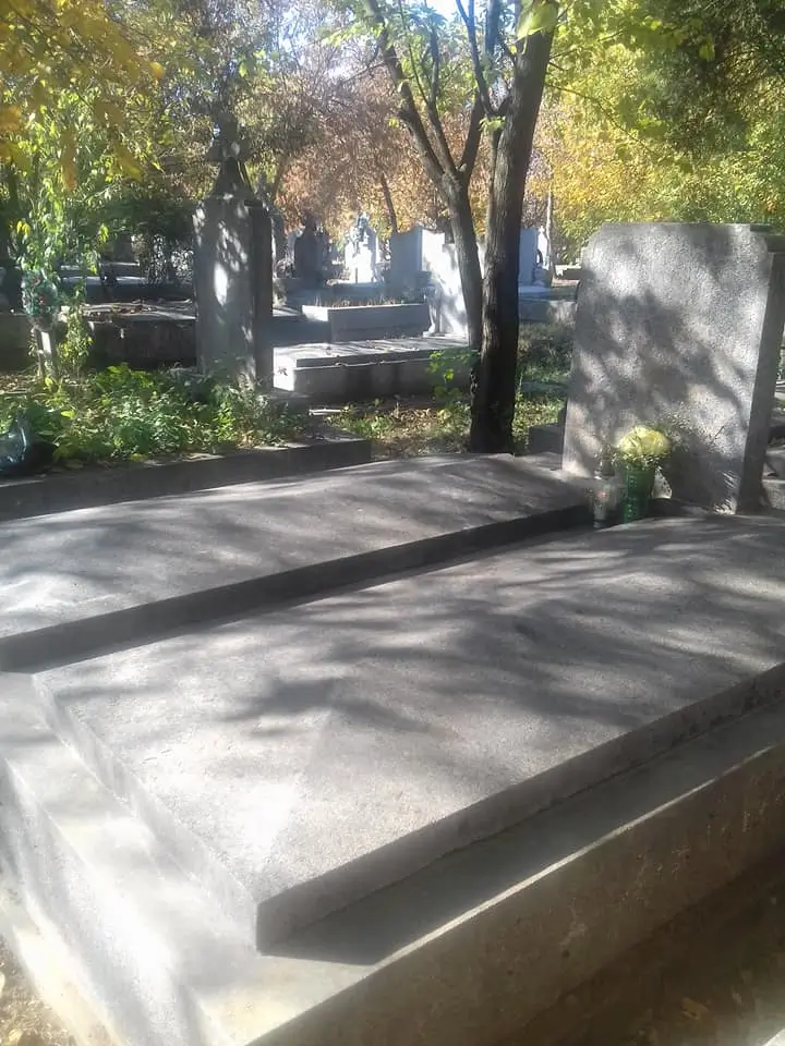 Program prelungit la Cimitirul Municipal Rulikowski din Oradea, de Ziua Morților