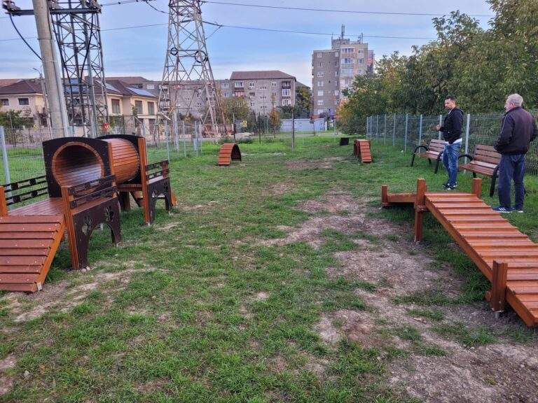 Premieră în Oradea: locuri de joacă pentru animalele de companie