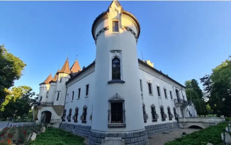 Salzburg de România, oraşul care te transpune într-o poveste toamna şi iarna. Străinii îl adoră, românii îl ignoră. E o bijuterie
