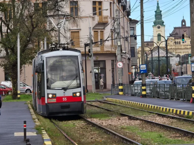 Program schimbat pe linia 2 de tramvai în Oradea, până pe 11 mai 2026