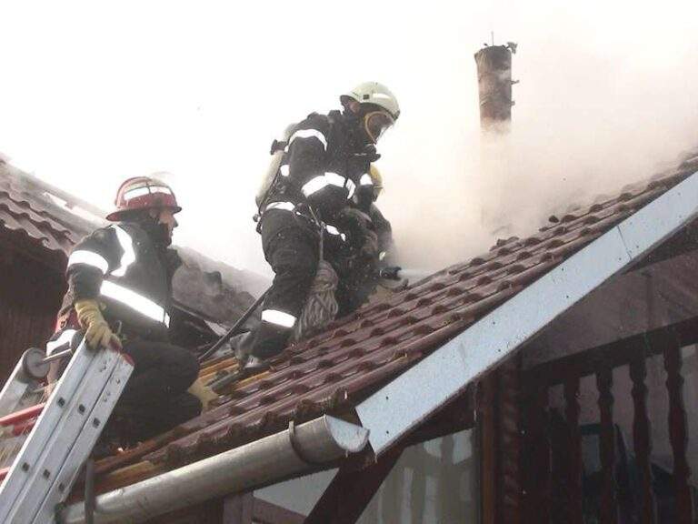 Incendiu la o casă din Suplacu de Tinca. Atenție la coșurile de fum!