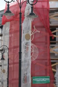 Clădirile emblematice din Oradea îmbracă straie de sărbătoare-10
