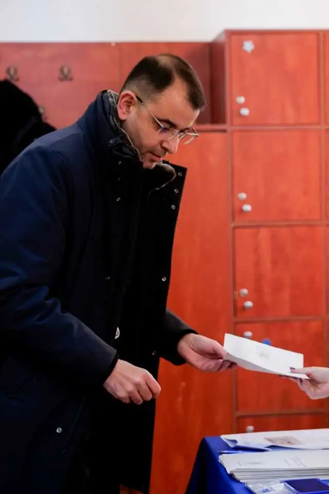 Gabriel Traian Ghilea a votat cu gândul la generațiile viitoare: „Viitorul copiilor noștri depinde de ceea ce alegem noi astăzi”