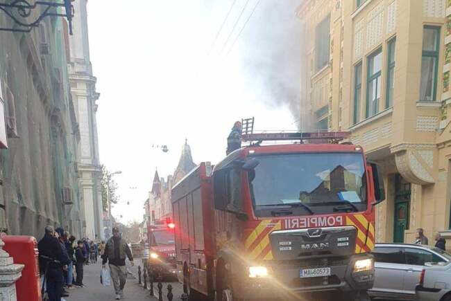 Incendiu la un apartament din Palatul „Casa cu lei” din centrul Oradiei. Clădirea a fost reabilitată în 2020
