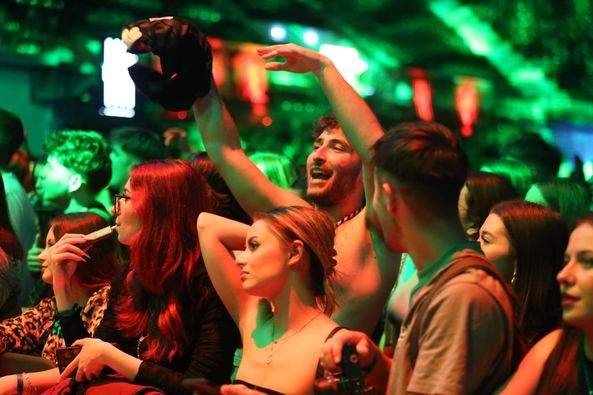 Două nopți pline de distracție la Oradea Arena
