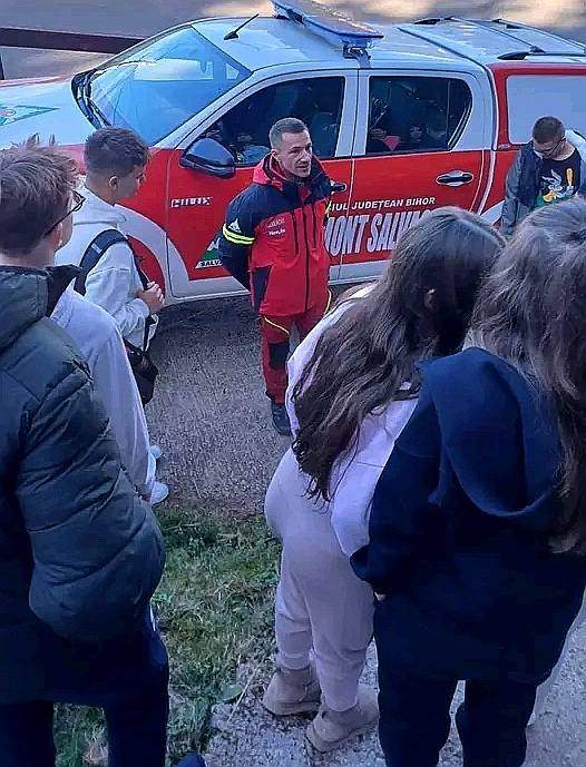Lecții de siguranță și prim-ajutor în Munți