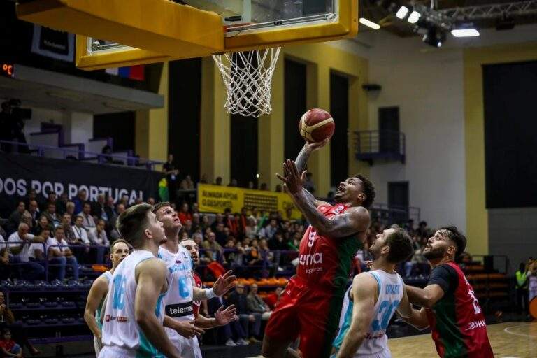Travante Williams contribuie la victoria Portugaliei cu Slovenia