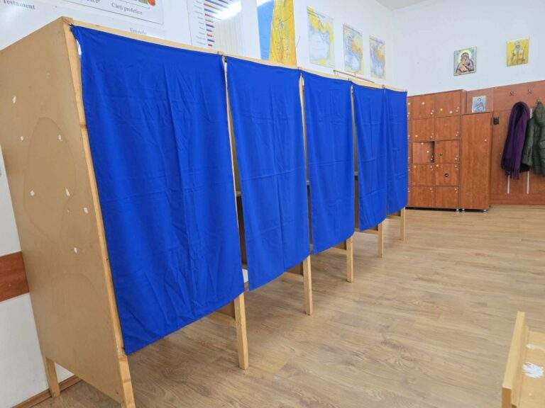 Start fără incidente în ziua primului tur al alegerilor prezidențiale