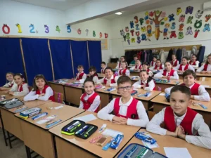 Evaluare cu premii la Liceul de Arte din Oradea-02