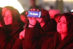 Faptele bune sunt răsplătite cu muzică bună în „Orașul Faptelor Bune”-08