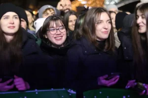 Faptele bune sunt răsplătite cu muzică bună în „Orașul Faptelor Bune”-10
