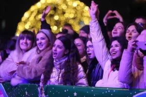 Faptele bune sunt răsplătite cu muzică bună în „Orașul Faptelor Bune”-53
