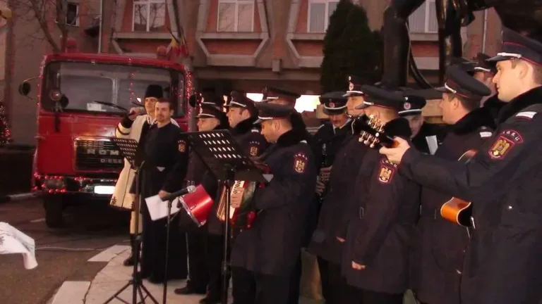 Pompierii vă colindă. Concertul de colinde a ajuns la a VIII-a ediție