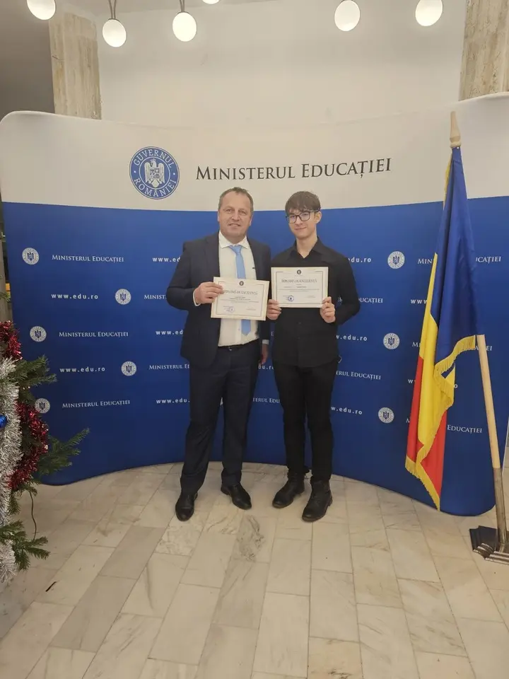 Județul Bihor reprezentat prin Colegiul Național „Onisifor Ghibu” Oradea, la festivitatea de premiere a olimpicilor internaționali