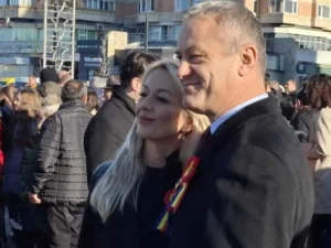 Mii de orădeni au participat la festivitățile dedicate Zilei Naționale a României-003