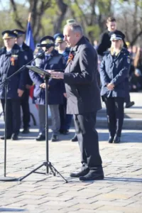 Mii de orădeni au participat la festivitățile dedicate Zilei Naționale a României-01