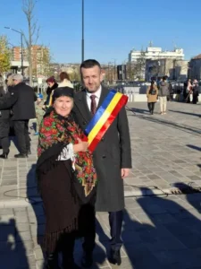 Mii de orădeni au participat la festivitățile dedicate Zilei Naționale a României-010