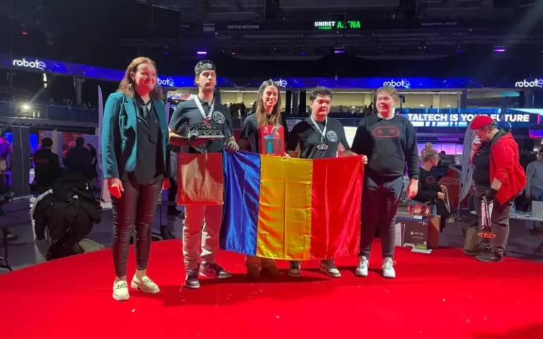 Roboticienii orădeni de la RoboManiacs Oradea, pe podium la Robotex Talinn