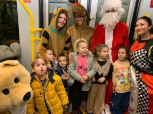 Sărbători de poveste pentru cei greu încercați-09
