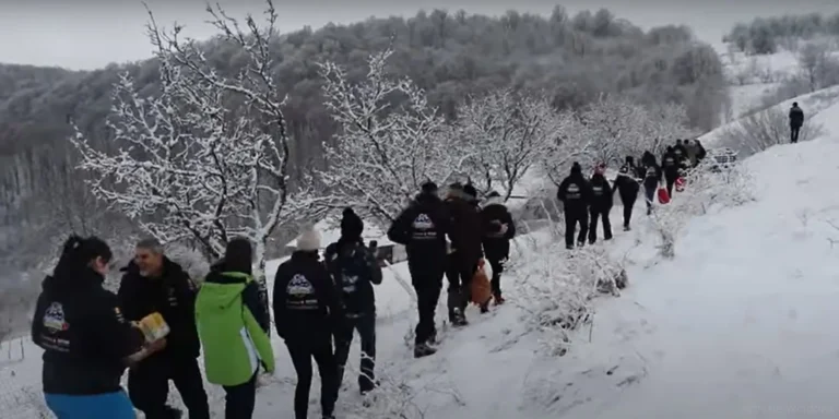 A 13-a misiune a West Alpine Off Road, la sărmanii izolați în Munții Apuseni