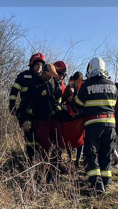 Un adolescent din Sălard s-a rănit grav cu un motoferăstrău