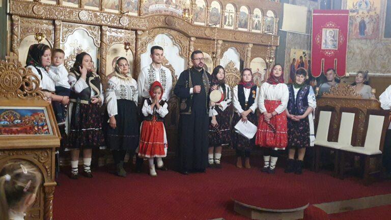 „Bihorul Colindă” a reînviat spiritul sărbătorilor de iarnă la Lăzăreni