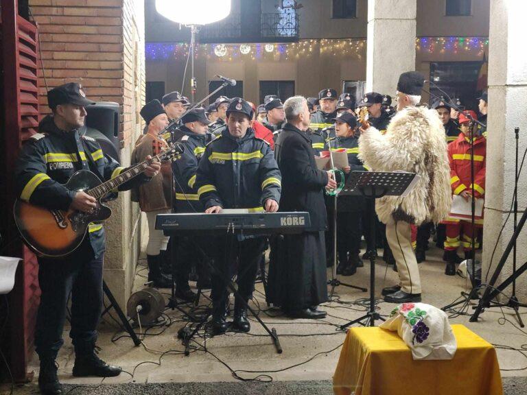 Pompierii militari bihoreni au oferit un concert emoționant de colinde, în prag de sărbători