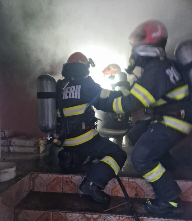 Incendiu tragic în localitatea Lunca. Un bărbat de 70 de ani și-a pierdut viața