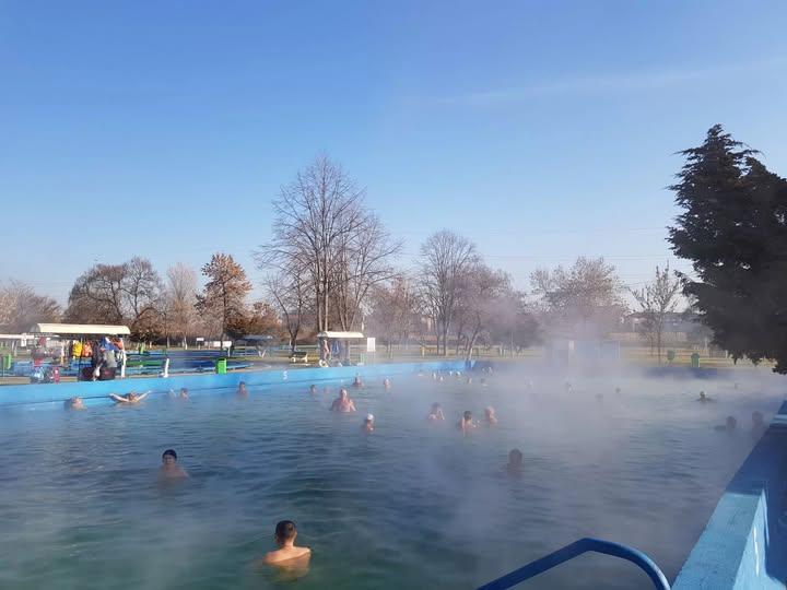 Program nou la Ștrandul Ioșia din Oradea. Cât costă biletele și ce se schimbă de la 1 Mai