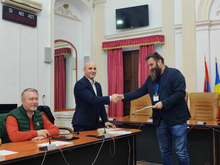 Patru senatori şi nouă deputaţi din Bihor, în noul mandat. PNL – cei mai mulţi parlamentari
