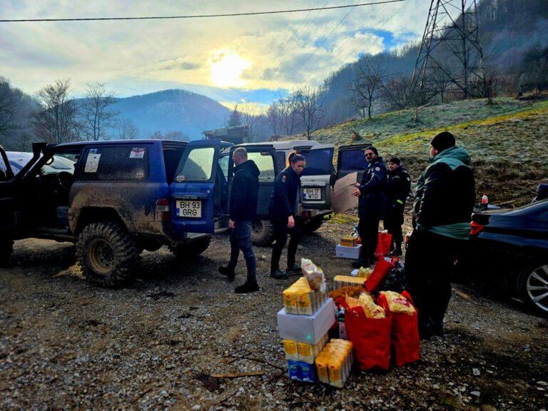 Polițiștii de la Penitenciarul Oradea au ajutat cu alimente nouă familii nevoiașe din județul Bihor