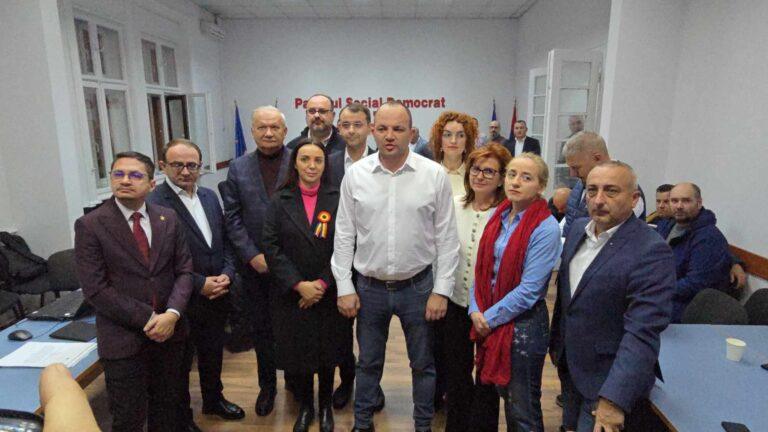Entuziasm la sediul PSD Bihor după publicarea rezultatelor Exit-Poll: „Așteptăm numărătoarea oficială”