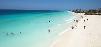 Atenție de unde vă cumpărați biletele de vacanță! Zeci de persoane au plătit câte 2.000 de euro pentru o vacanță în Zanzibar de Revelion și au luat țeapă. Asociaţia Naţională a Agenţiilor de Turism reacționează