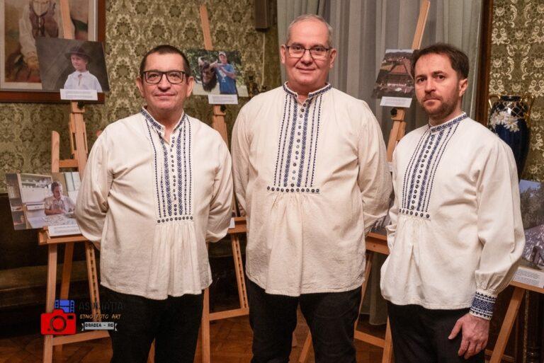 Trei fotografi orădeni expun la Praga. Incursiune vizuală în viața valahilor din Moravia