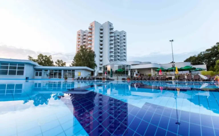 Trei hoteluri din județul Bihor vor fi afiliate lanțului internațional hotelier Accor