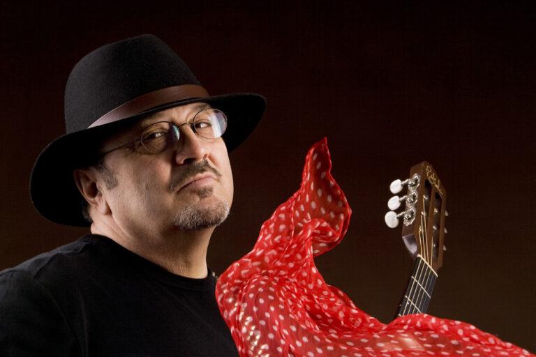 Mircea Baniciu aduce la Oradea concertul „Eșarfă în dar”