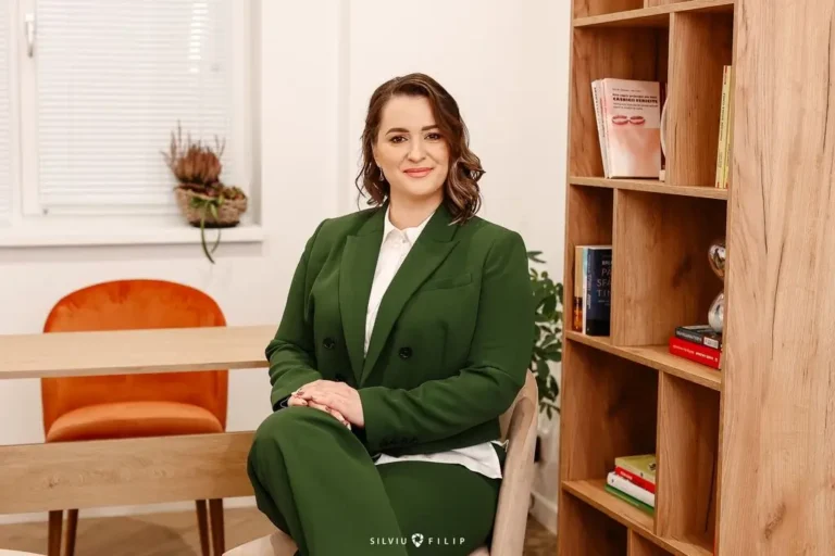 Roxana Pavel – povestea unui tânăr psiholog care și-a urmat chemarea