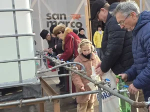 Sfințirea Agheasmei Mari la Mănăstirea Sfintei Cruci și la bisericile din Oradea-08