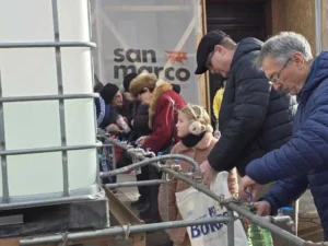 Sfințirea Agheasmei Mari la Mănăstirea Sfintei Cruci și la bisericile din Oradea-11