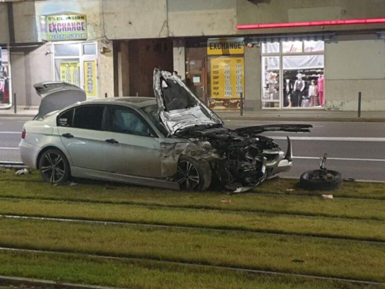 Accident rutier pe bulevardul Nufărul din Oradea: două persoane au ajuns la spital