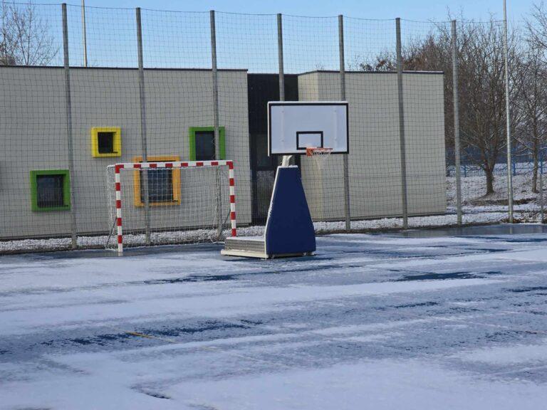 Baza sportivă „Motorul”, modernizată și predată Primăriei Oradea (Galerie foto)