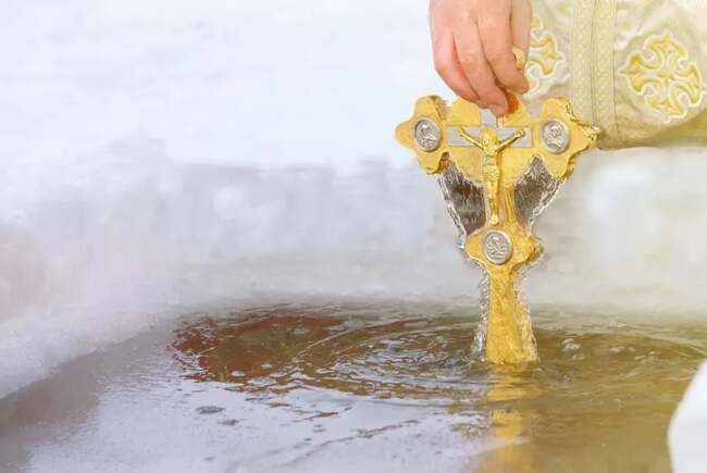 Creștinii sărbătoresc Boboteaza. Semnificația sărbătorii, tradiții și obiceiuri