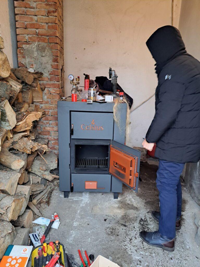 Copiii din Pomezeu se întorc la școală în condiții mai bune